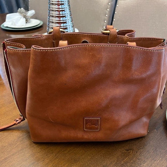 Handbags - Large Dooney & Bourke Barlow